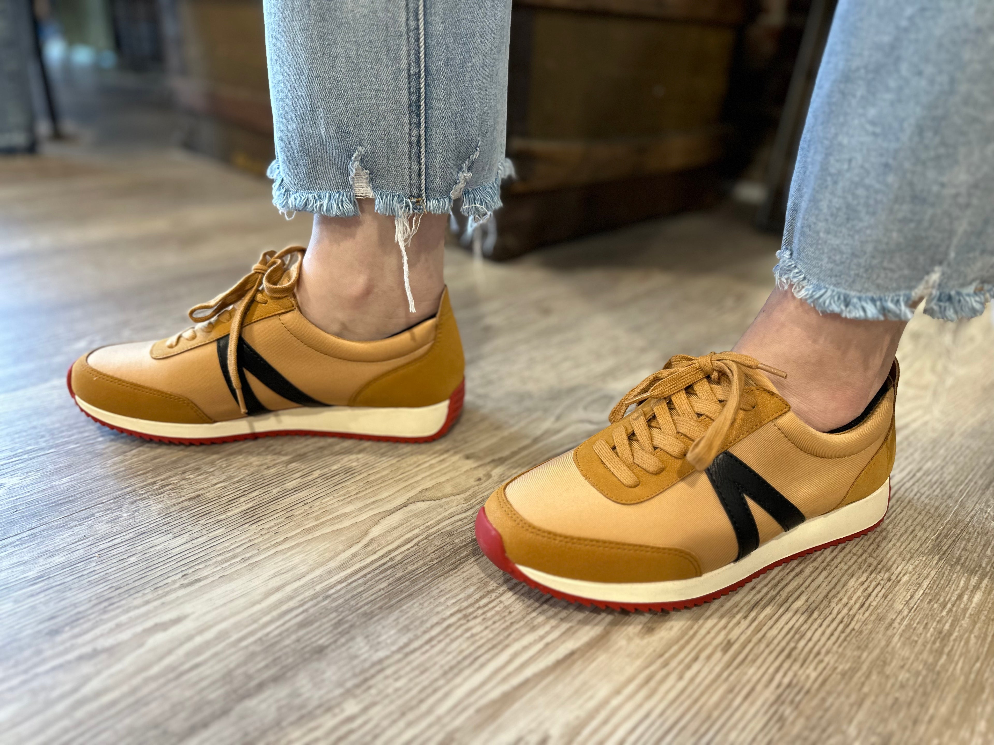 MIA-Kable Sneaker