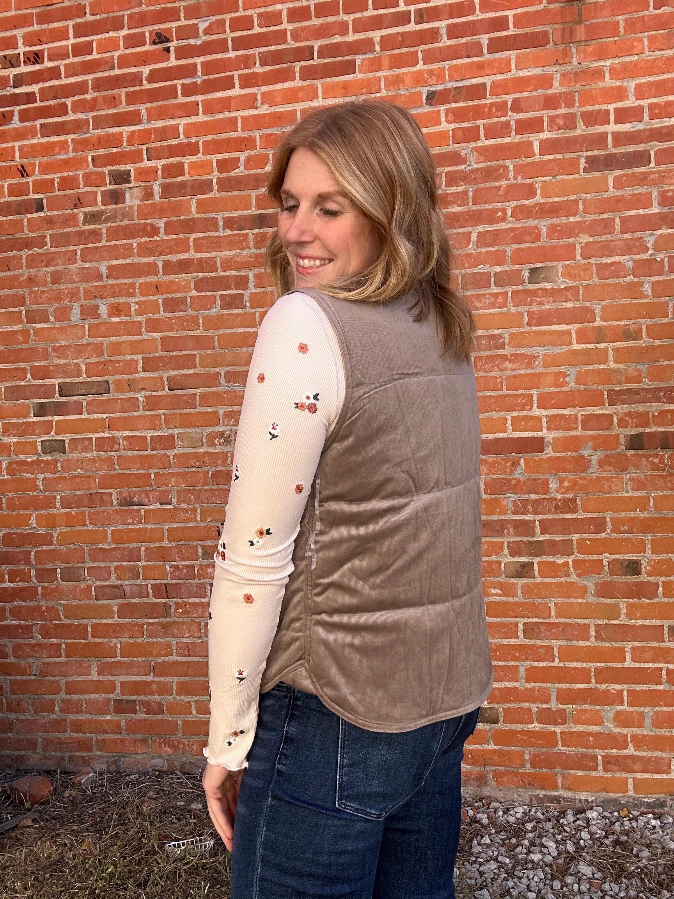 Floral Embroidered Rib Top