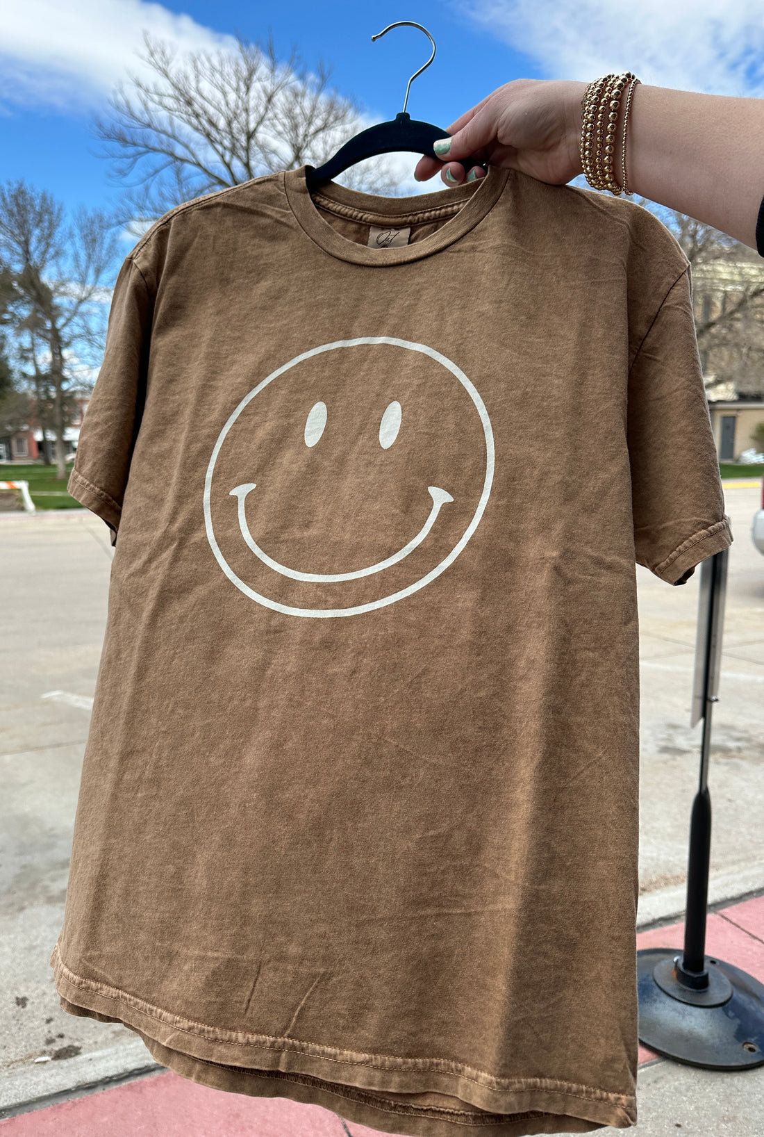 Smiley Mineral Graphic tee