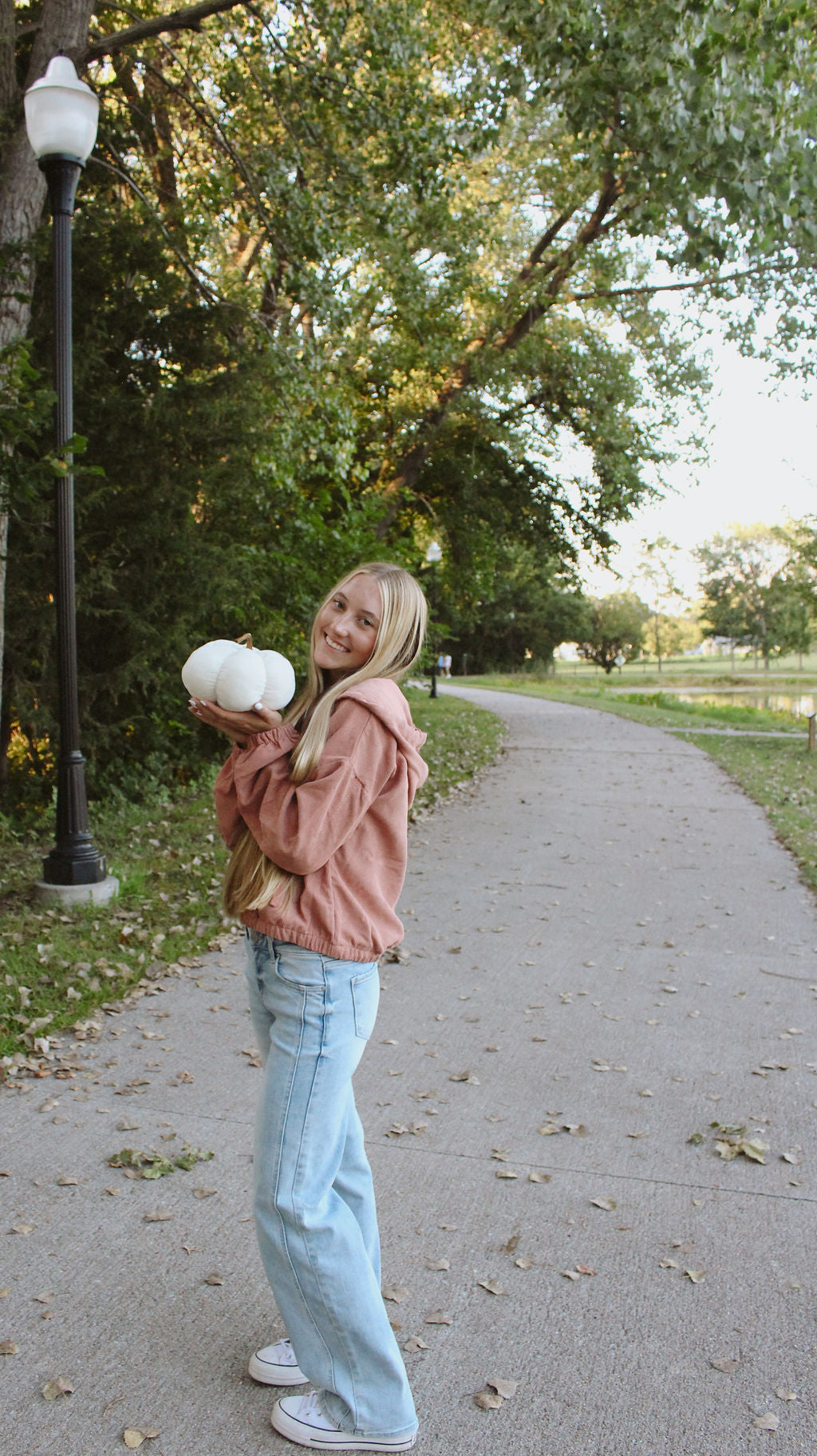 Linda Light Wash Straight Jeans