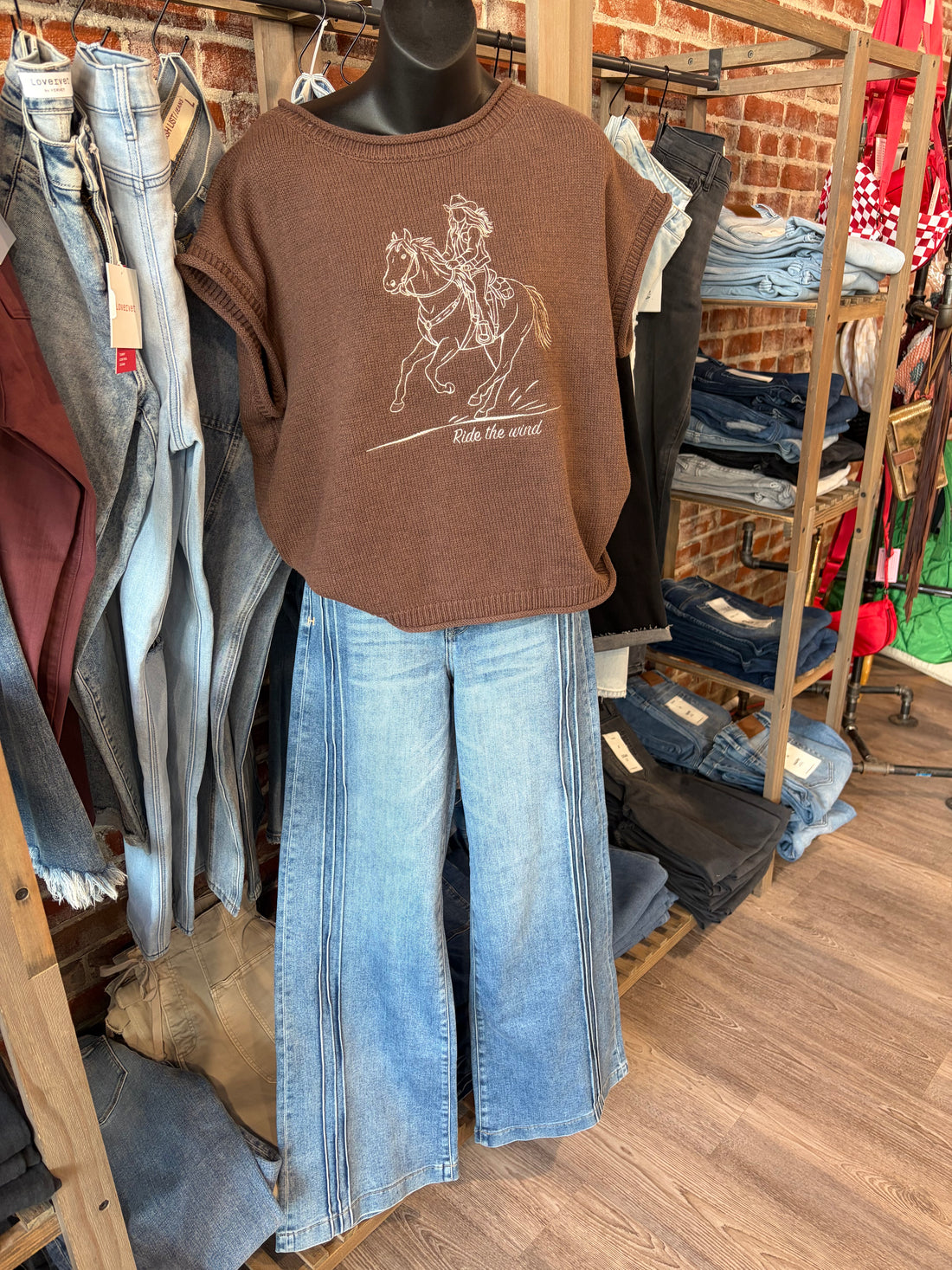 Hidden- Happi comfort flare-dark wash